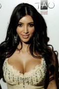 Kim Kardashian wurde beim Filmdreh in L.A. gesichtet!