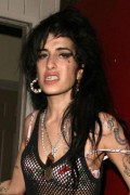 Amy Winehouse hatte Drogen und Alkoholprobleme